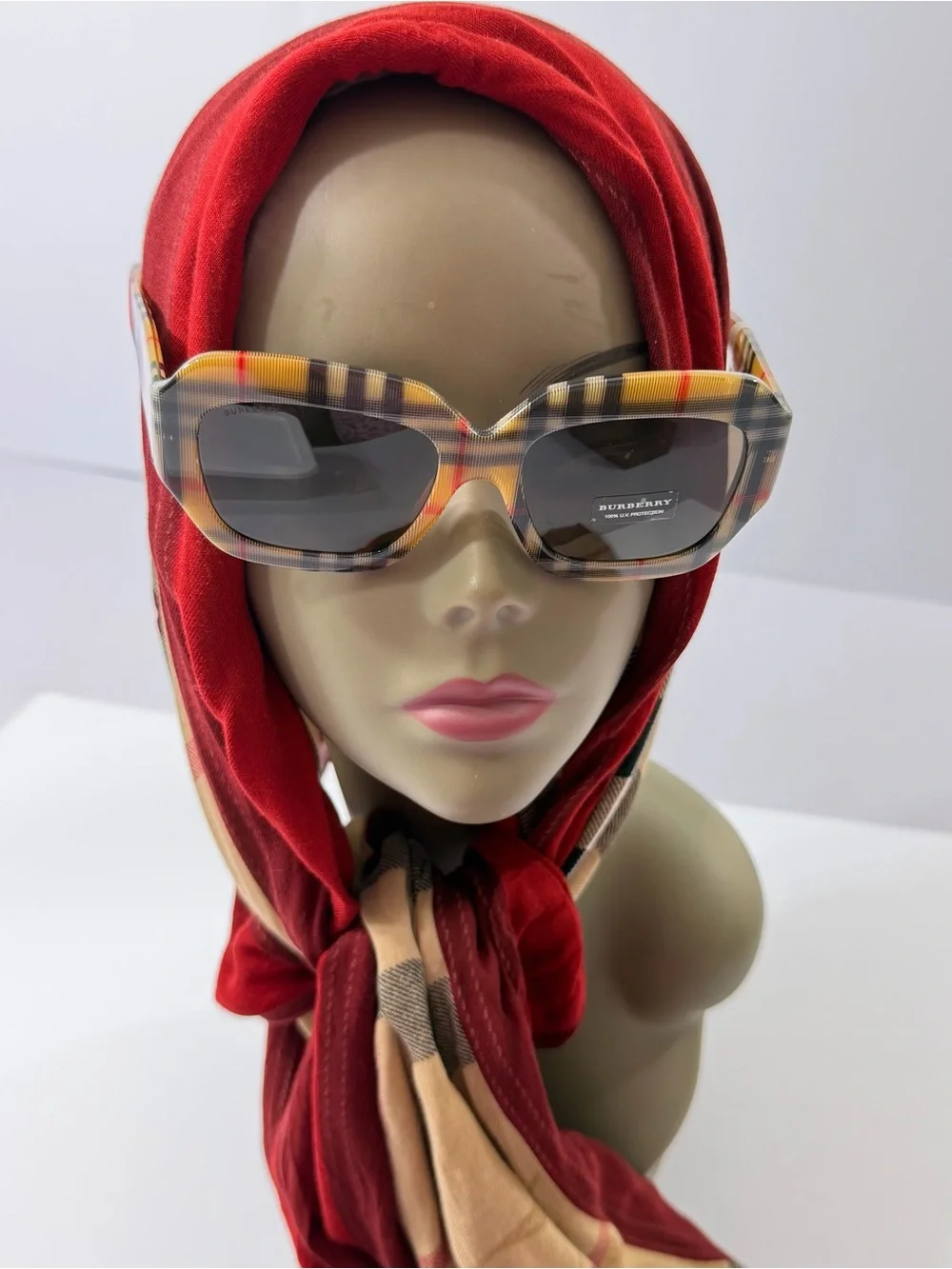 Burberry Myrtle BE4334 Vintage Check Square Sunglasses | NWT